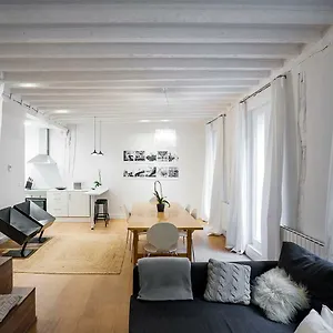 Minimalista En El Corazón De Apartamento Bilbao